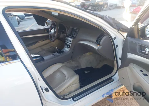 2009 Infiniti G37 Journey z USA, uszkodzony, nr VIN JNKCV61E19M303594